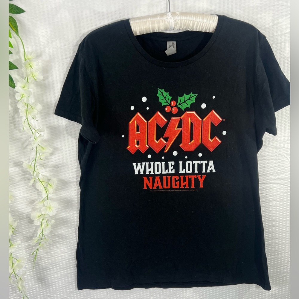 ACDC Christmas Whole Lota Naughty Graphic  Black T-Shirt  Women Size large - Picture 7 of 11